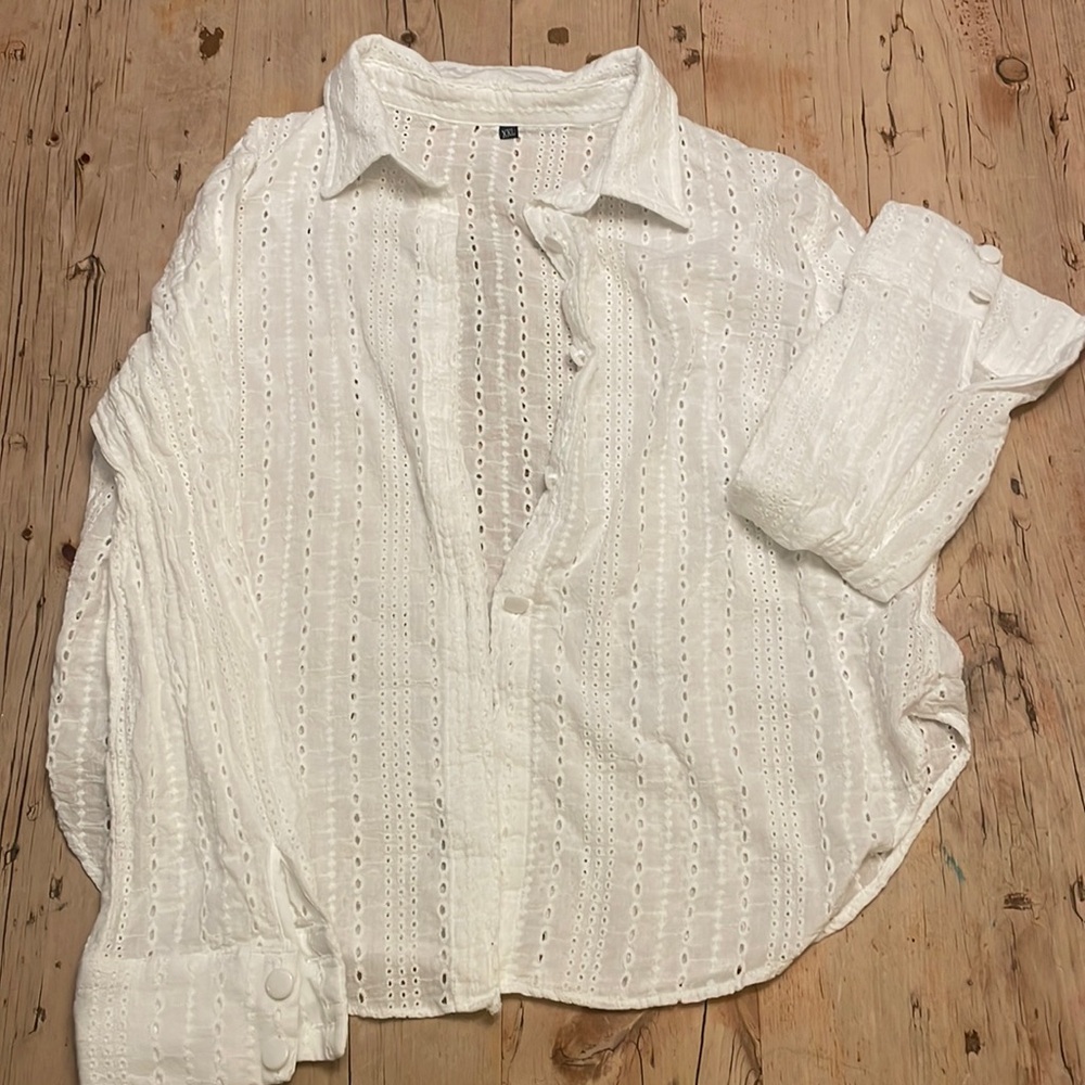 Eyelet long sleeve white button down